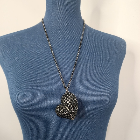 Large Black Puffy Heart with Crystals Pendant and Earrings Set New - Picture 3 of 9